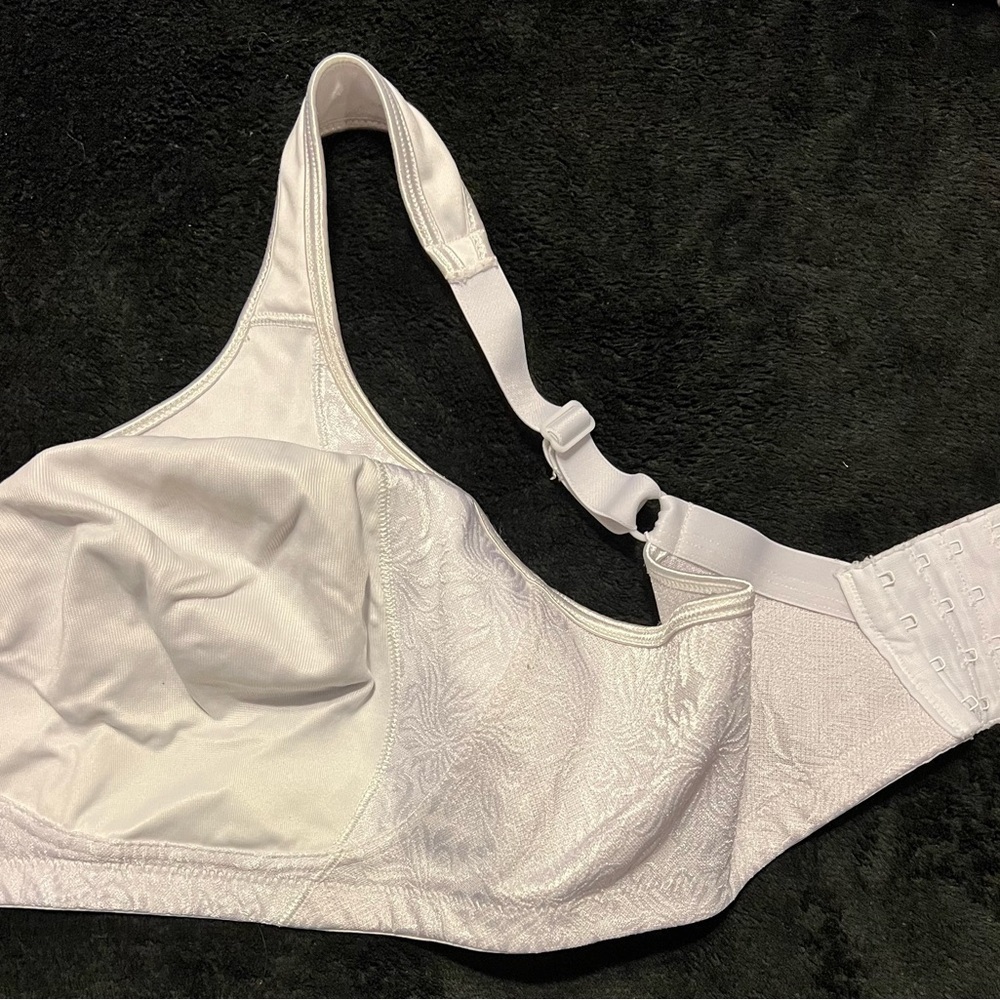 Playtex 18 hour bra 42D #4049 with comfort straps - Picture 6 of 6